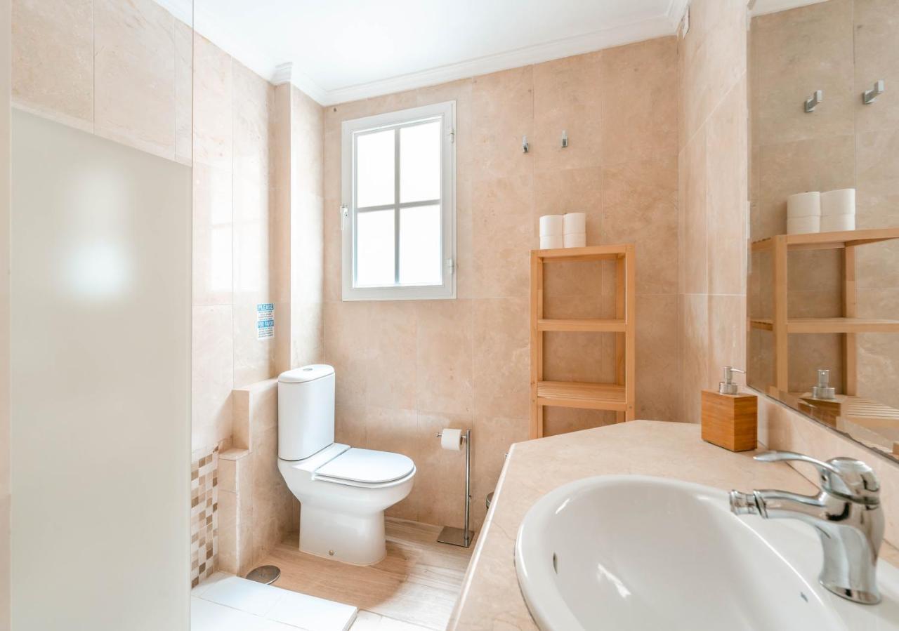 Gran Apartamento De 3 Habitaciones Junto A La Catedral 말라가 외부 사진