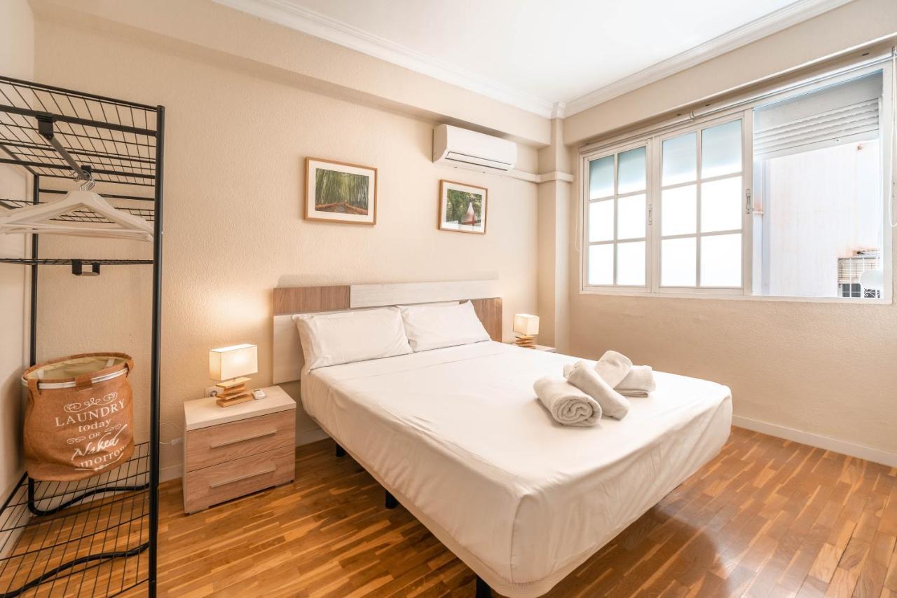 Gran Apartamento De 3 Habitaciones Junto A La Catedral 말라가 외부 사진