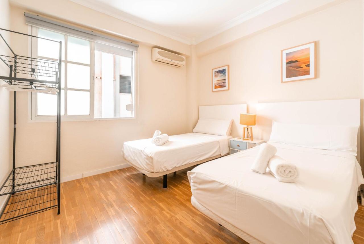 Gran Apartamento De 3 Habitaciones Junto A La Catedral 말라가 외부 사진