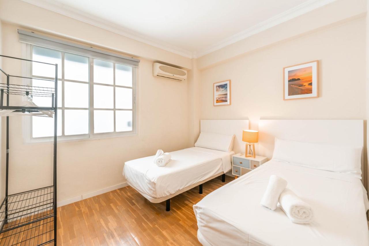 Gran Apartamento De 3 Habitaciones Junto A La Catedral 말라가 외부 사진