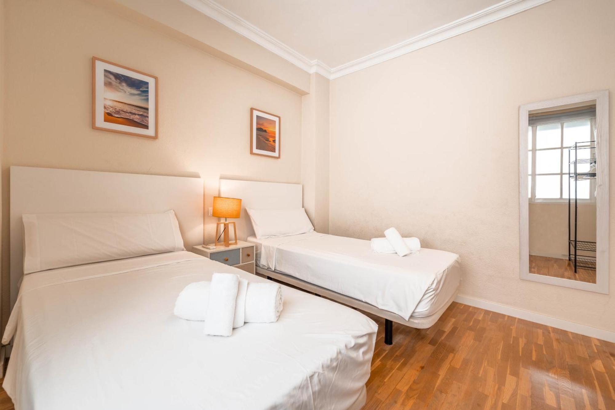 Gran Apartamento De 3 Habitaciones Junto A La Catedral 말라가 외부 사진